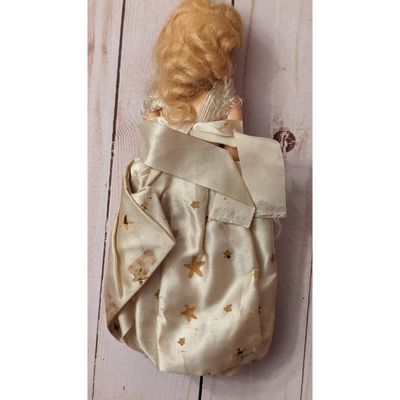 Vintage Doll with Blinking Eyes - Picture 4 of 6